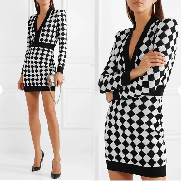 BALMAIN Two-Tone Intarsia-Knit Mini Dress - Picture 16 of 16